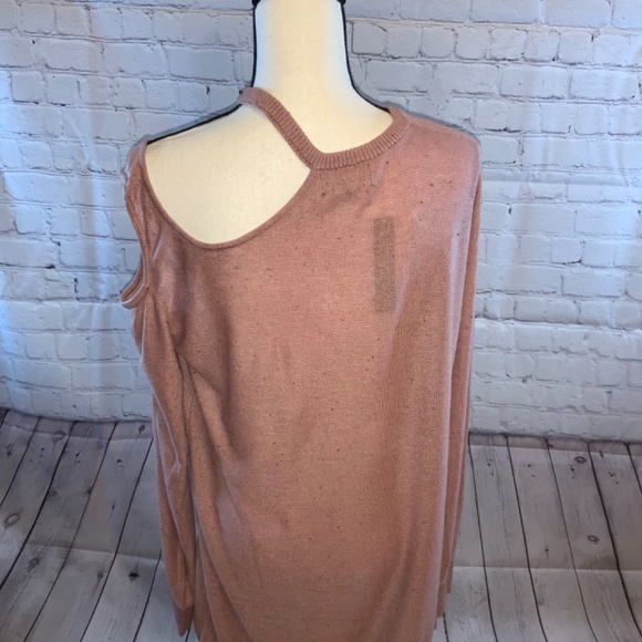 NWT Mod X Cold Shoulder Tunic - Picture 4 of 6